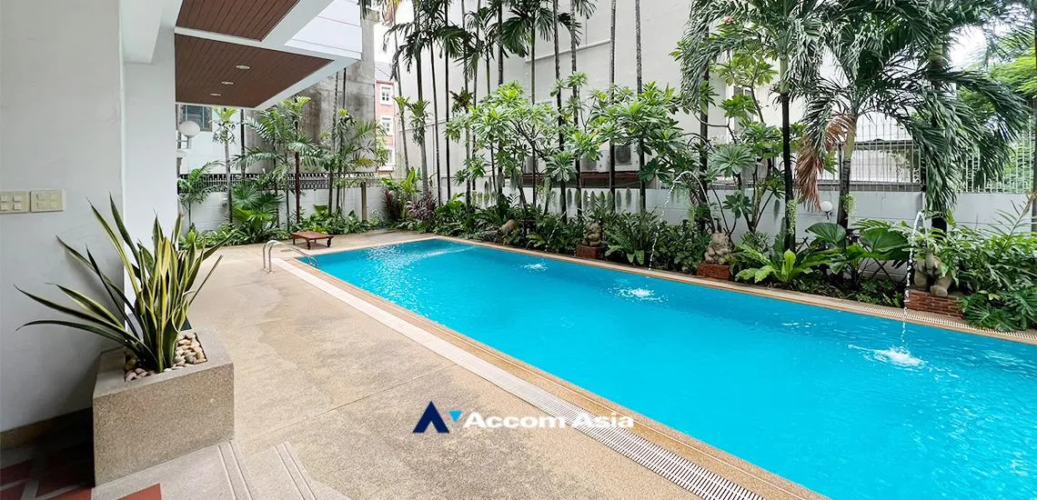  3 br Apartment For Rent in Sathorn ,Bangkok  at Privacy One Unit per Floor 1414995