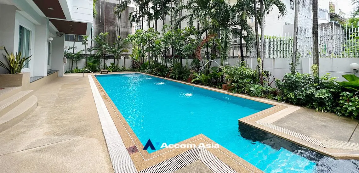  3 br Apartment For Rent in Sathorn ,Bangkok MRT Khlong Toei at Privacy One Unit per Floor 1414997