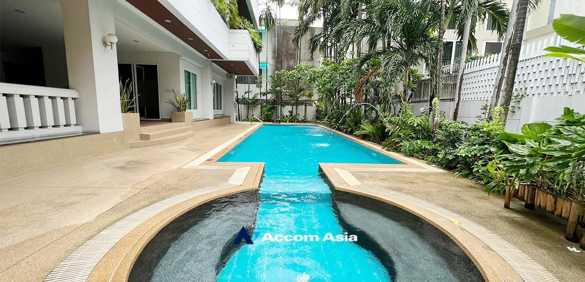  3 br Apartment For Rent in Sathorn ,Bangkok MRT Khlong Toei at Privacy One Unit per Floor 1414996