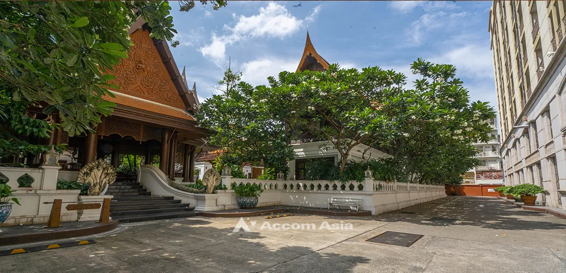  2 br House For Rent in Sukhumvit ,Bangkok BTS Phrom Phong at Unique Thai House 1715059