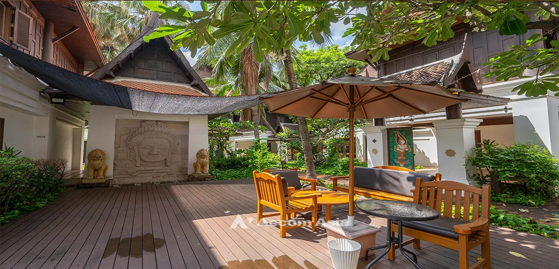 10 Unique Thai House - House - Sukhumvit - Bangkok / Accomasia