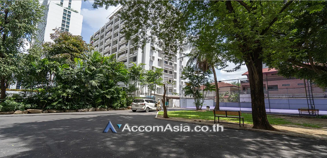  3 br Apartment for rent and sale in Sukhumvit ,Bangkok BTS Asok - MRT Sukhumvit at Newly Renovated AA42873
