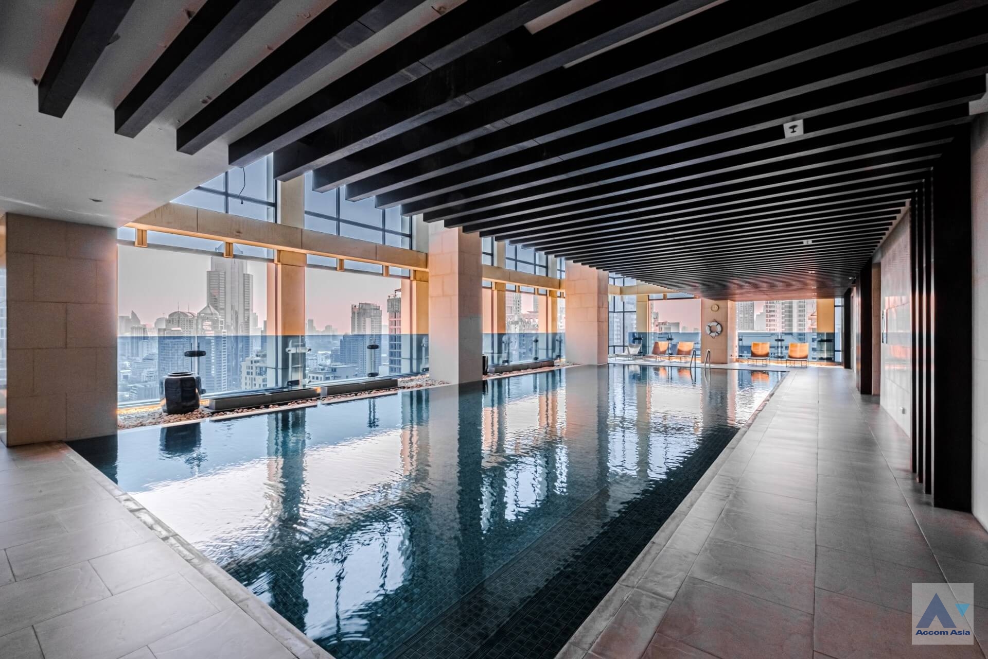  3 br Condominium for rent and sale in Ploenchit ,Bangkok BTS Chitlom at Royal Maneeya Executive Residence AA30421