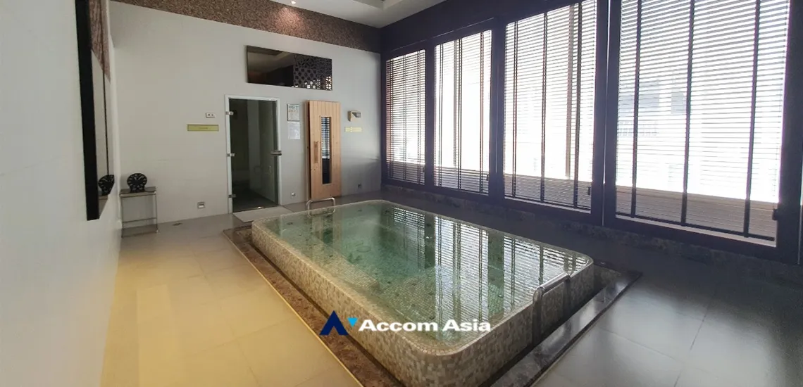  2 br Condominium For Rent in Ploenchit ,Bangkok BTS Chitlom at Q Langsuan  AA34466