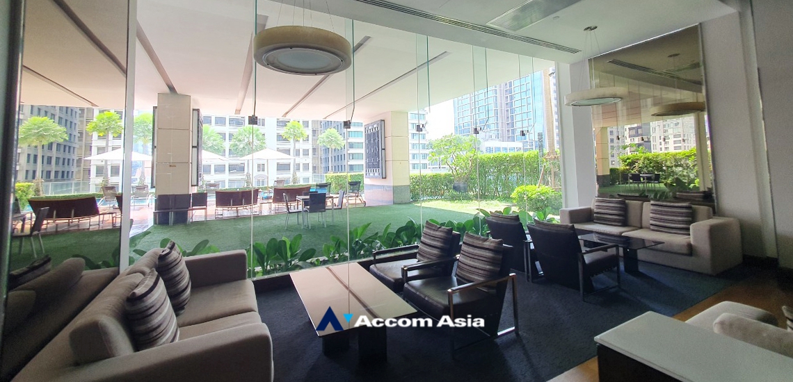  2 br Condominium For Sale in Ploenchit ,Bangkok BTS Chitlom at Q Langsuan  AA30444