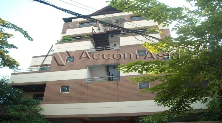  2 br Apartment For Rent in Phaholyothin ,Bangkok BTS Ari at Homely Atmosphere - Low Rise AA19410