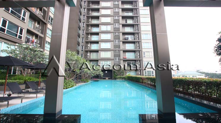  2 br Condominium For Rent in Charoen Nakhon ,Bangkok BTS Saphan Taksin at Hive Taksin AA10844