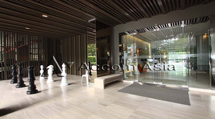  3 br Condominium For Rent in Charoen Nakhon ,Bangkok BTS Wongwian Yai at Hive Taksin AA37182