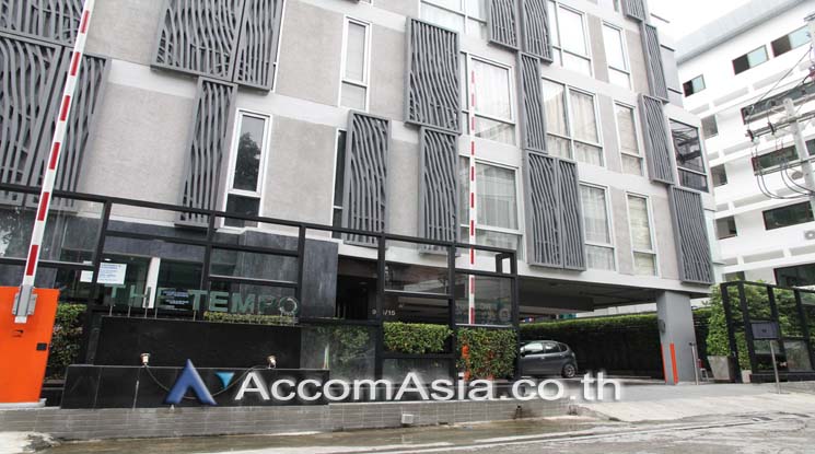  2 br Condominium For Sale in Ploenchit ,Bangkok BTS Ploenchit at The Tempo Ruamrudee AA34121