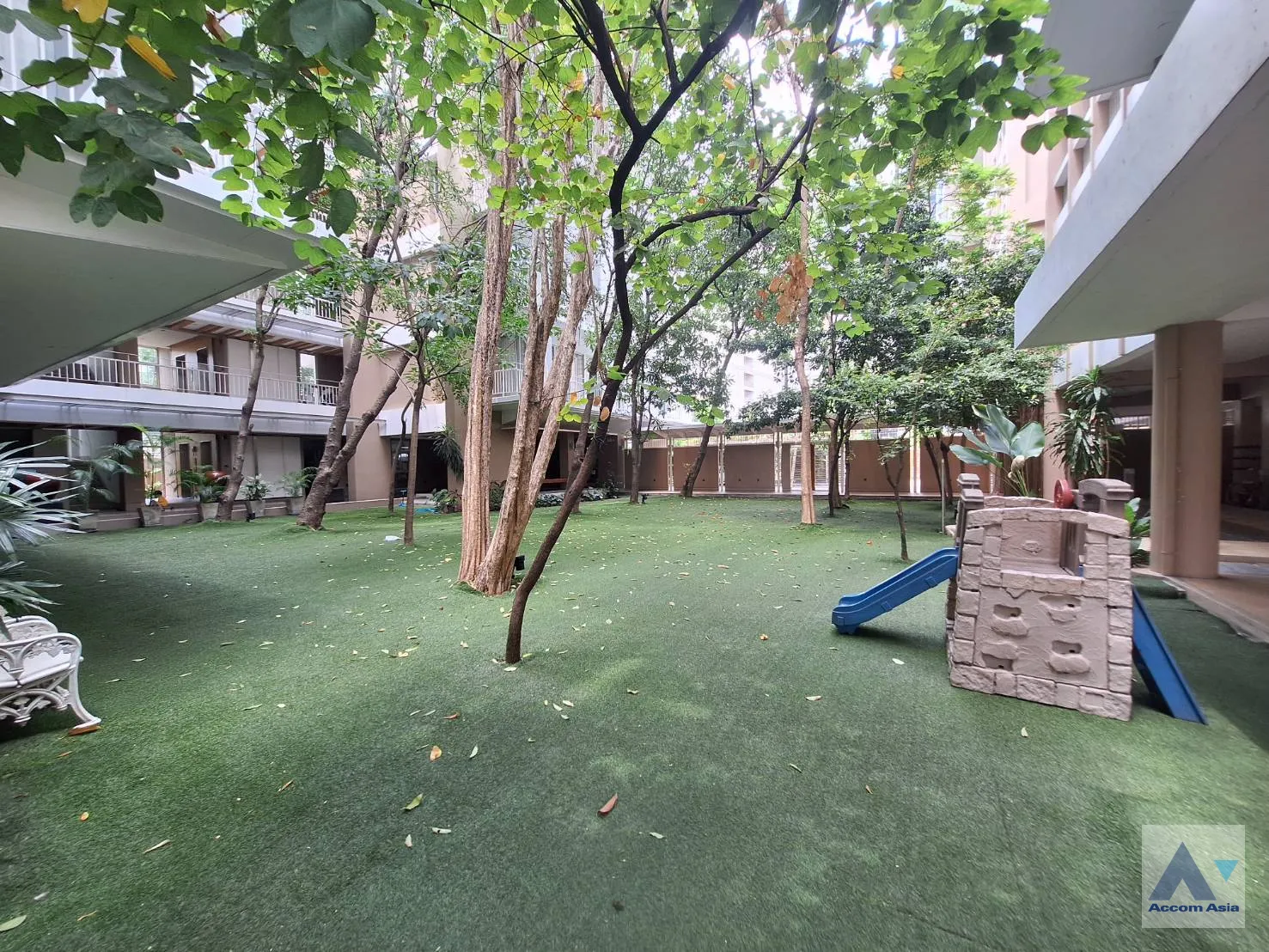 3 br Apartment for rent and sale in Sukhumvit ,Bangkok MRT Sukhumvit - BTS Asok at The Greenery Low rise AA40353