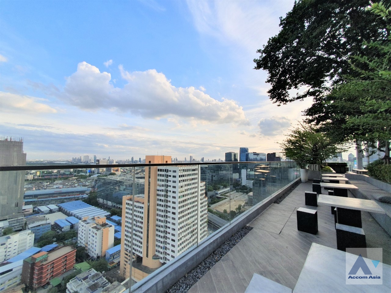  2 br Condominium for rent and sale in Sukhumvit ,Bangkok MRT Queen Sirikit National Convention Center at Siamese Exclusive Queens AA33289