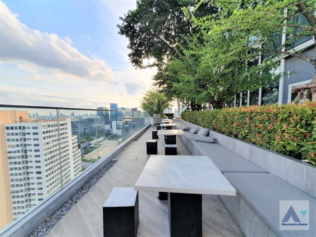  2 br Condominium For Rent in Sukhumvit ,Bangkok MRT Queen Sirikit National Convention Center at Siamese Exclusive Queens AA46526