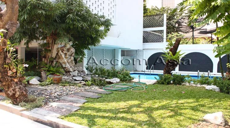  2 br Apartment For Rent in Sukhumvit ,Bangkok BTS Nana at The Cozy of living 1416475