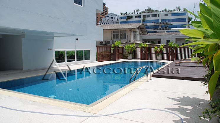  3 br Condominium For Rent in Ploenchit ,Bangkok BTS Chitlom at Tonson Court AA30020