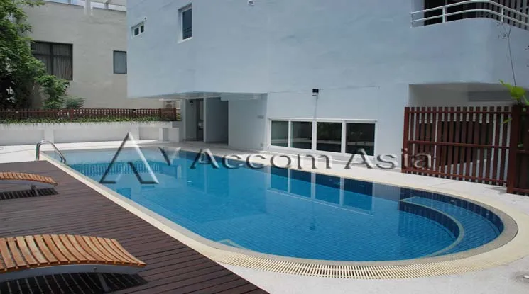  3 br Condominium For Rent in Ploenchit ,Bangkok BTS Chitlom at Tonson Court AA30021