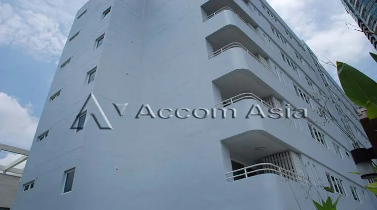  3 br Condominium For Rent in Ploenchit ,Bangkok BTS Chitlom at Tonson Court AA30021