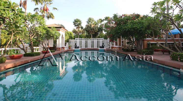  3 Moo Baan Ladawan Srinakarin - House - Sukhumvit - Bangkok / Accomasia