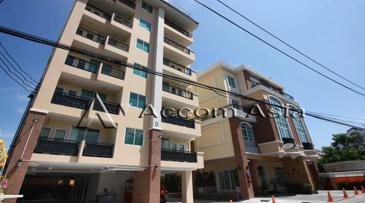  1 br Apartment For Rent in Sukhumvit ,Bangkok BTS Ekkamai at High quality of living 1417182