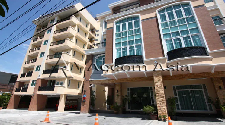  1 br Apartment For Rent in Sukhumvit ,Bangkok BTS Ekkamai at High quality of living 1417235