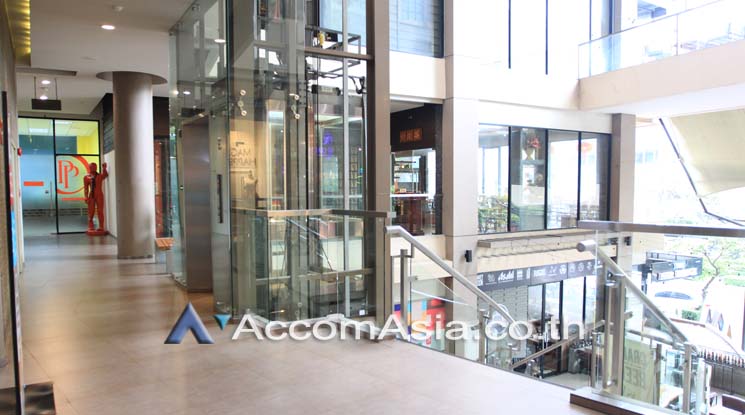  3 Retail for rent in Langsuan - Retail / Showroom - Langsuan - Bangkok / Accomasia