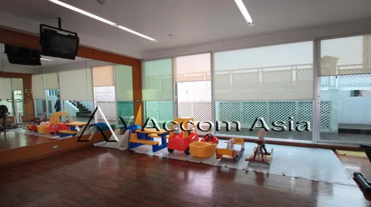  2 br Apartment For Rent in Sukhumvit ,Bangkok BTS Thong Lo at Ideal for family living and pet lover 1417934
