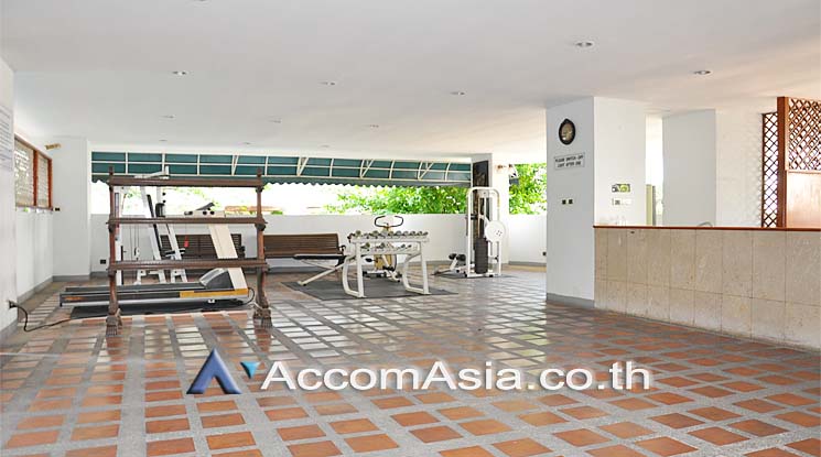  3 br Apartment For Rent in Sukhumvit ,Bangkok BTS Phrom Phong at Thai Colonial Style 1002401