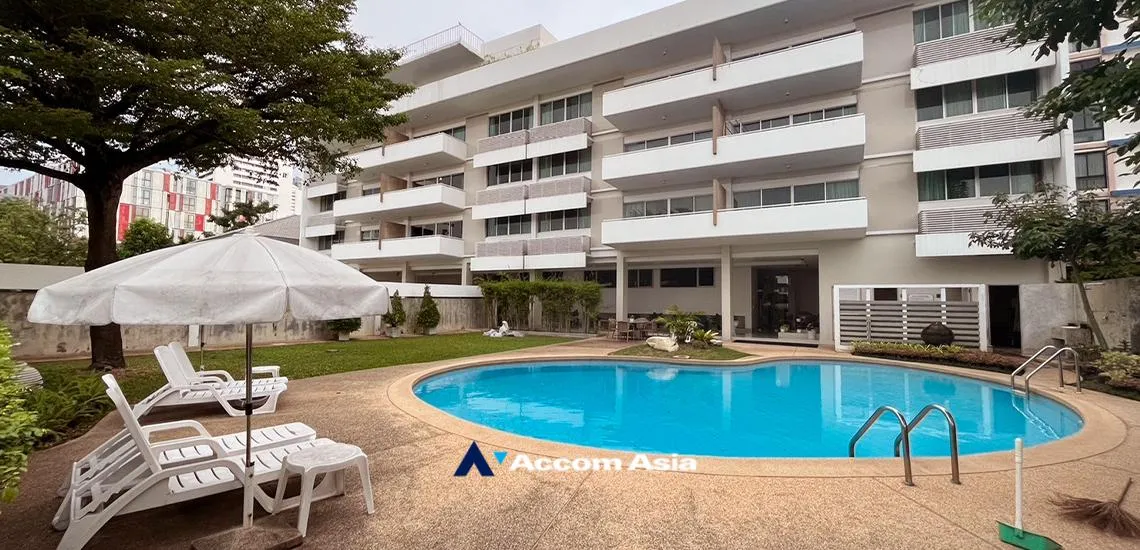  2 br Apartment For Rent in Sukhumvit ,Bangkok BTS Phra khanong at Stylish Low Rise Residence AA10208
