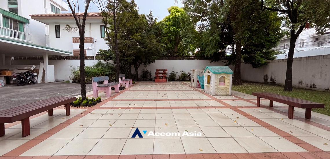  2 br Apartment For Rent in Sukhumvit ,Bangkok BTS Phra khanong at Stylish Low Rise Residence AA14318