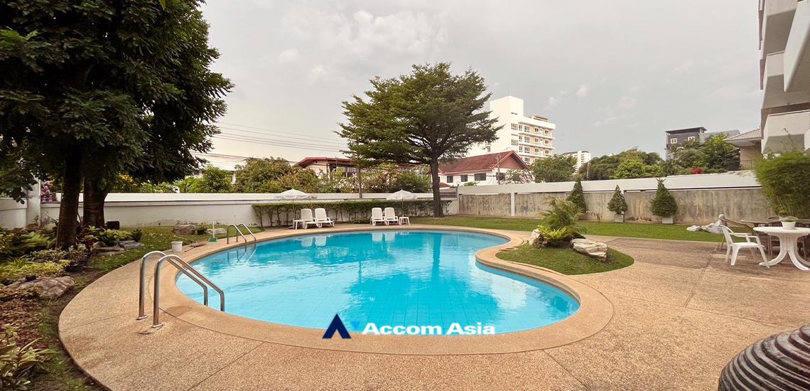  2 br Apartment For Rent in Sukhumvit ,Bangkok BTS Phra khanong at Stylish Low Rise Residence AA10208