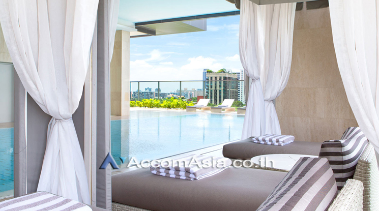  2 br Condominium For Sale in Ploenchit ,Bangkok BTS Ploenchit at Oriental Residence Bangkok AA20850