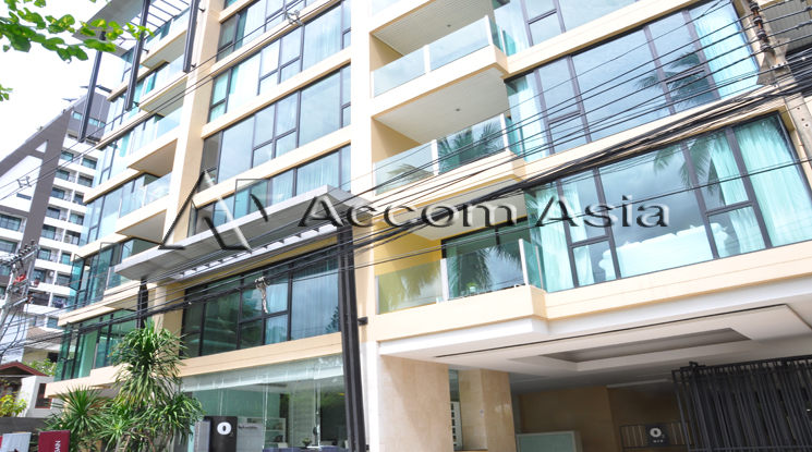  1 br Condominium For Rent in Ploenchit ,Bangkok BTS Ploenchit at O2 Hip AA22012