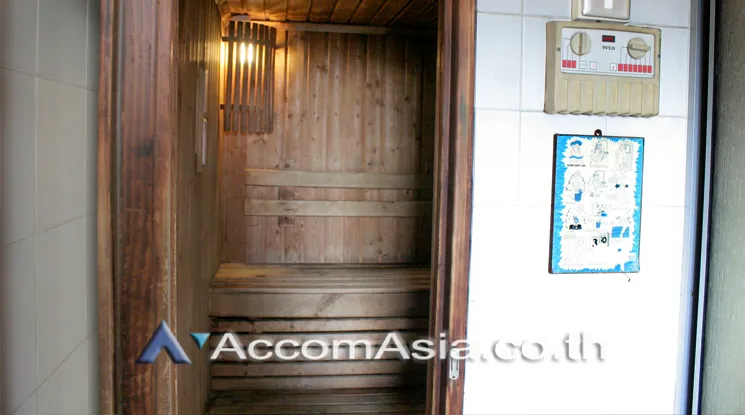  2 br Condominium For Rent in Ploenchit ,Bangkok BTS Ploenchit - MRT Lumphini at Polo Park AA15340