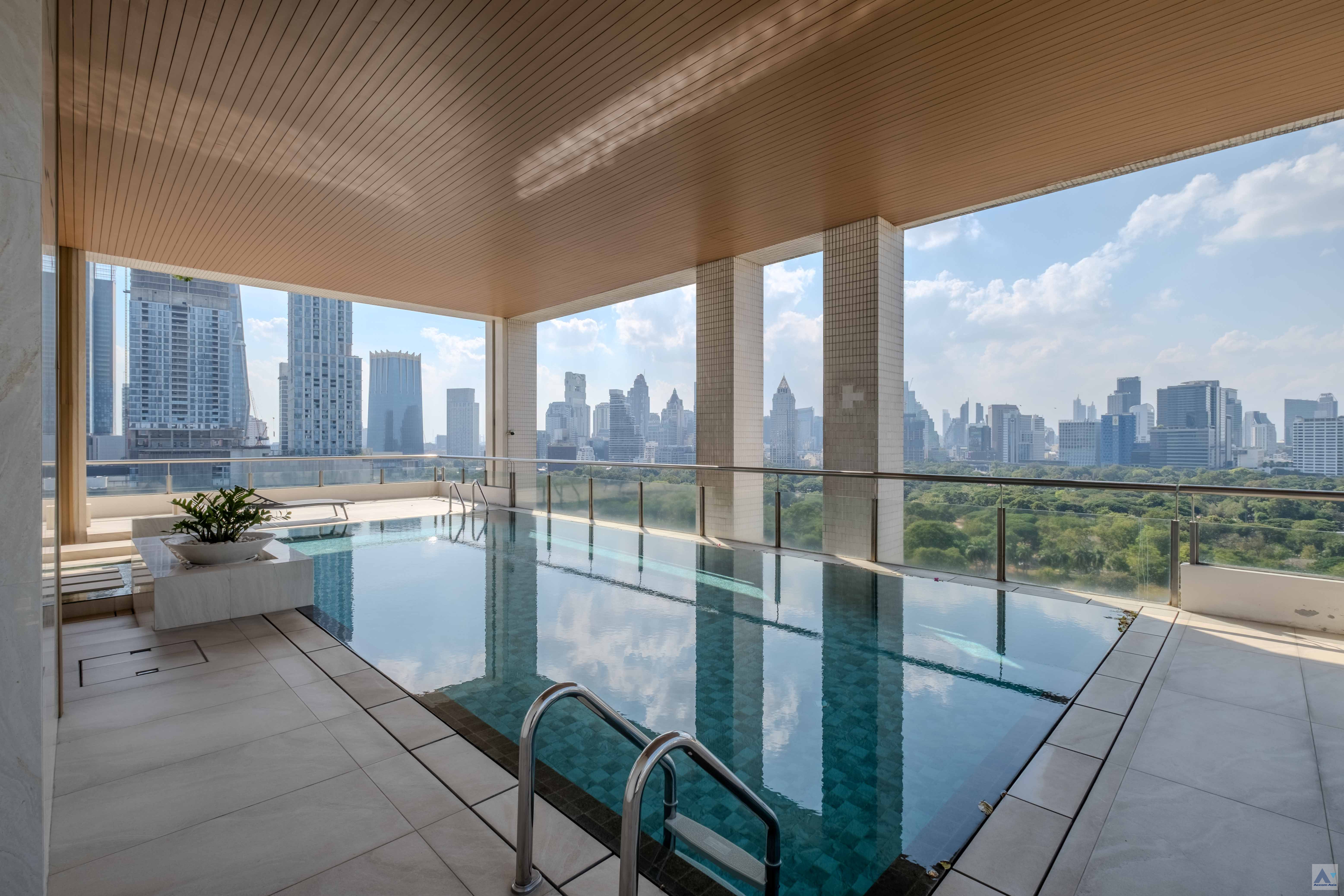  2 br Condominium For Rent in Ploenchit ,Bangkok BTS Ploenchit - MRT Lumphini at Polo Park AA15340