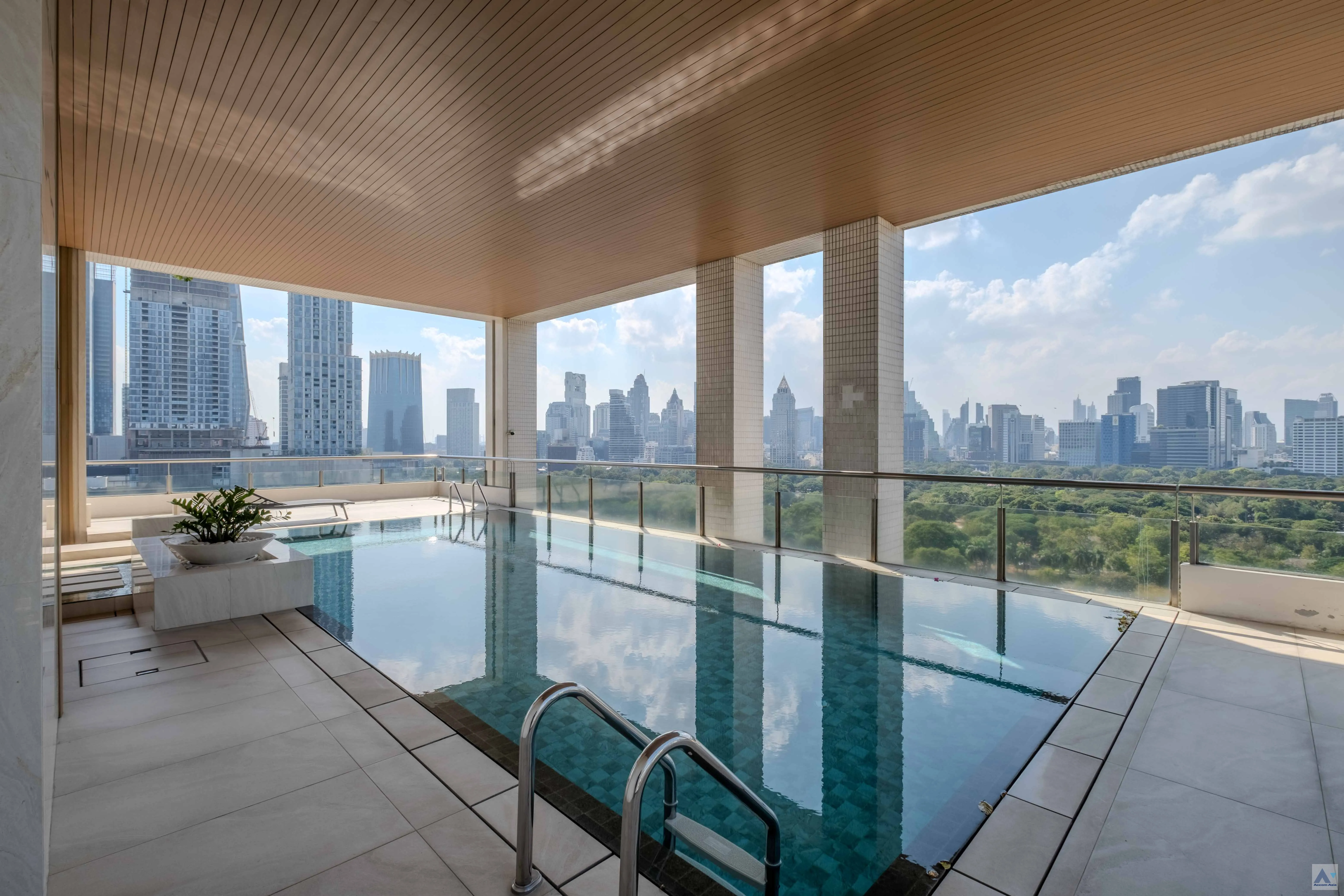  2 br Condominium For Rent in Ploenchit ,Bangkok BTS Ploenchit - MRT Lumphini at Polo Park AA15340