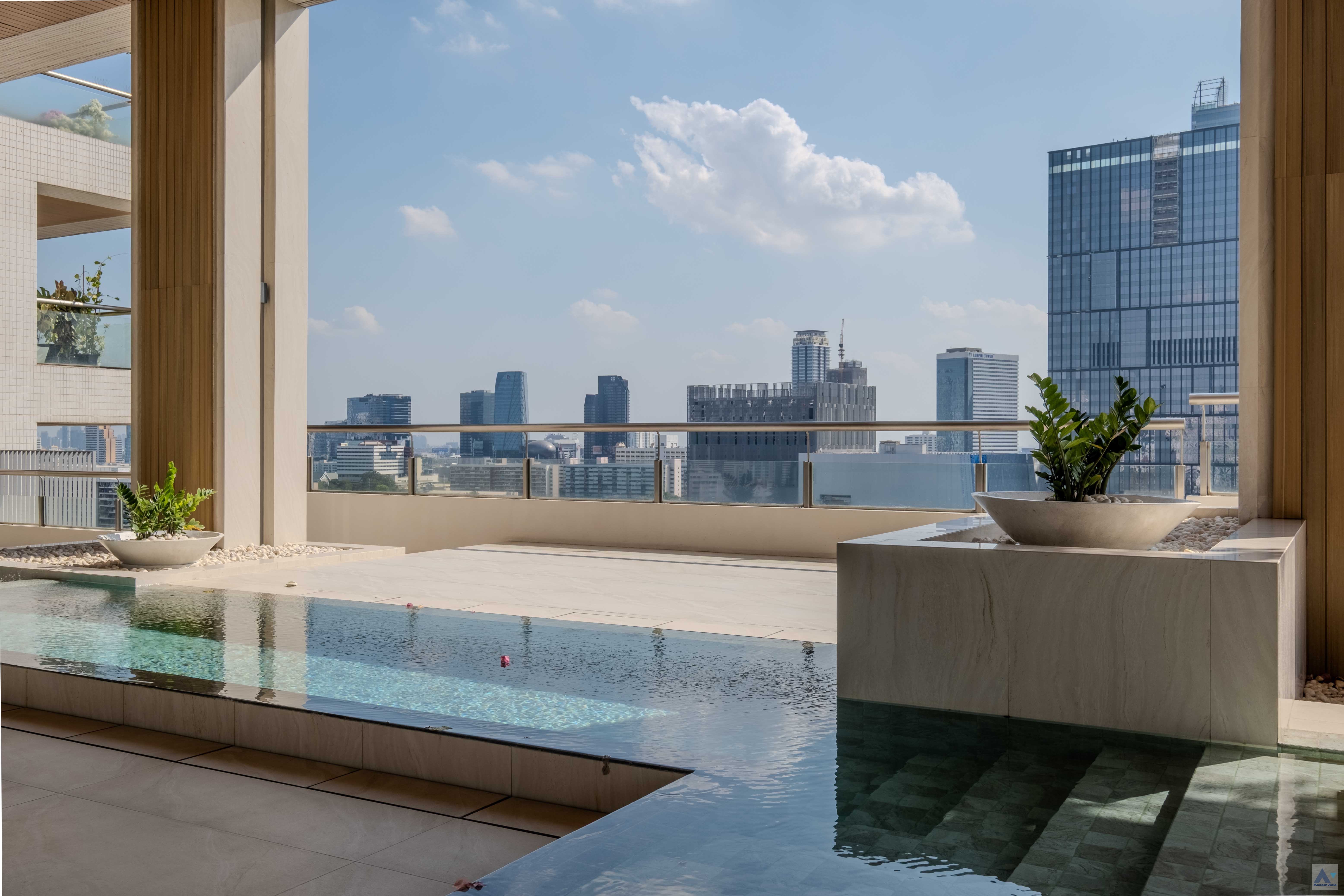  2 br Condominium For Rent in Ploenchit ,Bangkok BTS Ploenchit - MRT Lumphini at Polo Park AA14117