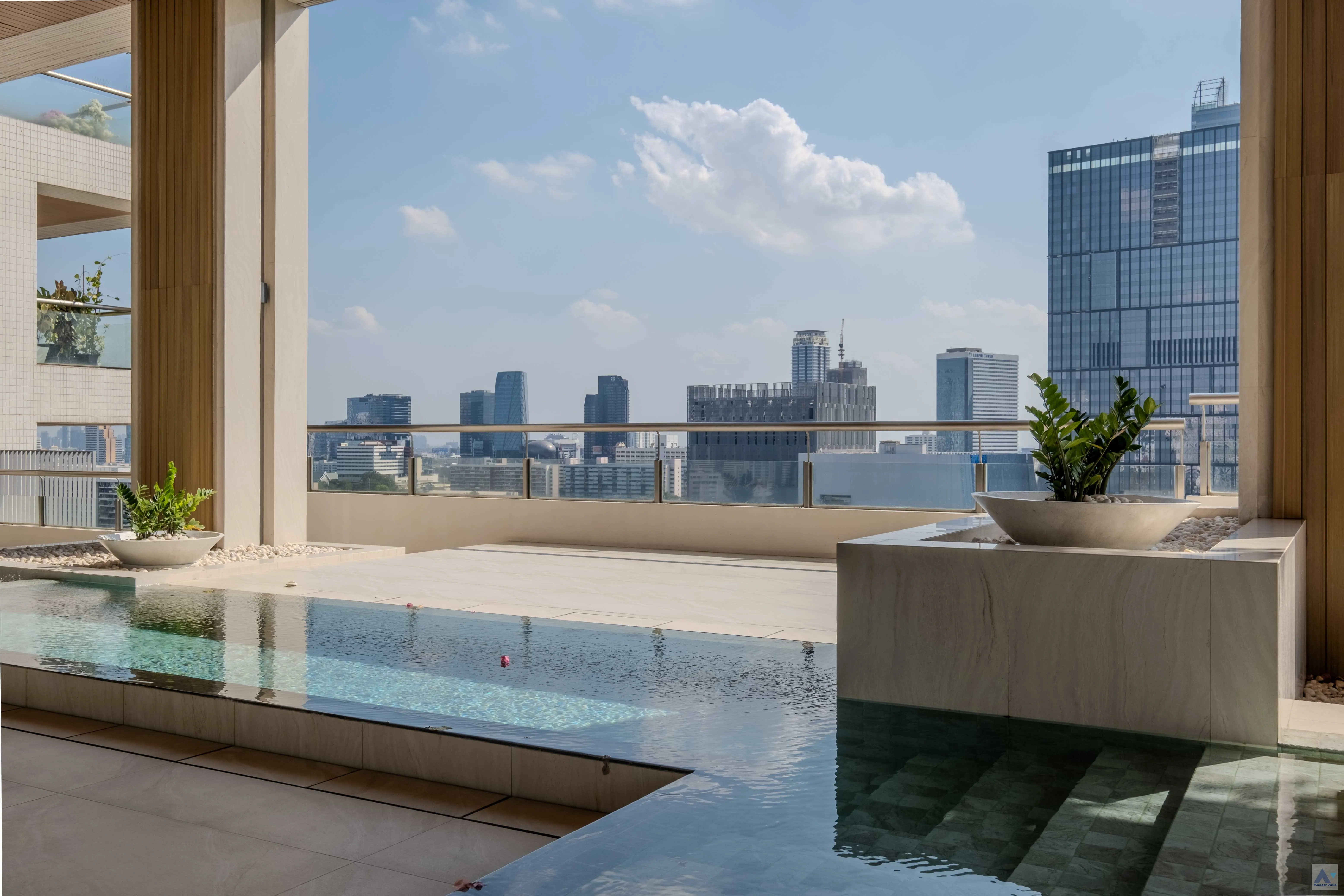 2 br Condominium For Rent in Ploenchit ,Bangkok BTS Ploenchit - MRT Lumphini at Polo Park AA14117