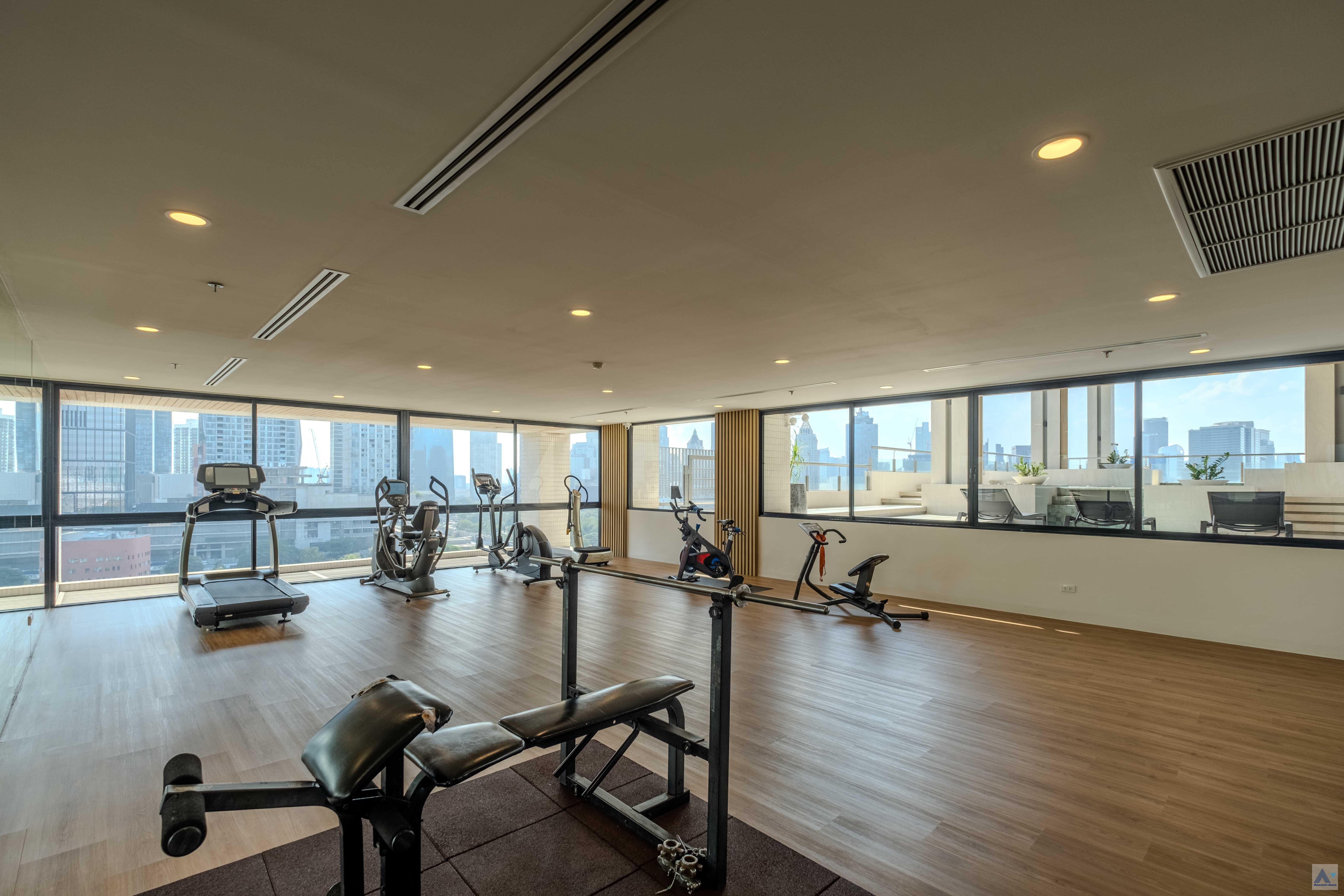  3 br Condominium For Rent in Ploenchit ,Bangkok BTS Ploenchit - MRT Lumphini at Polo Park 24890