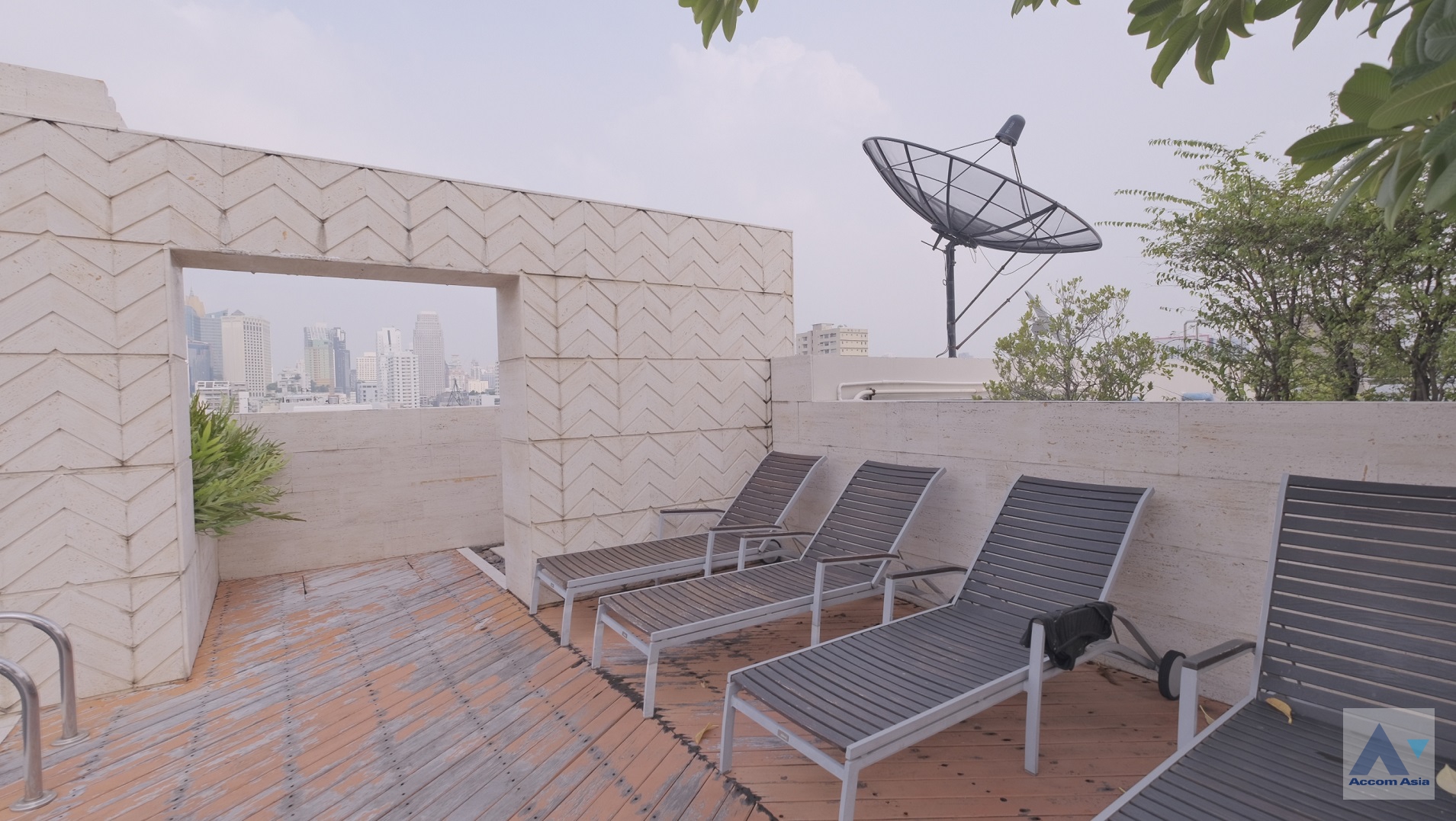  2 br Condominium for rent and sale in Ploenchit ,Bangkok BTS Ploenchit at The Crest Ruamrudee AA42907