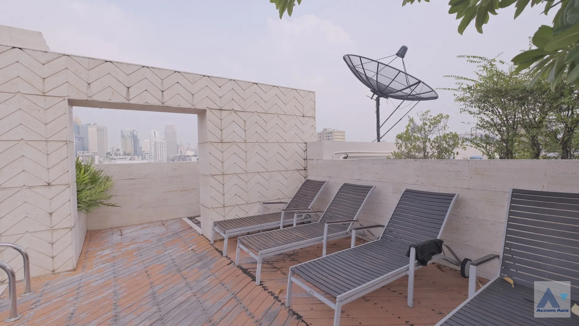  2 br Condominium for rent and sale in Ploenchit ,Bangkok BTS Ploenchit at The Crest Ruamrudee AA42907