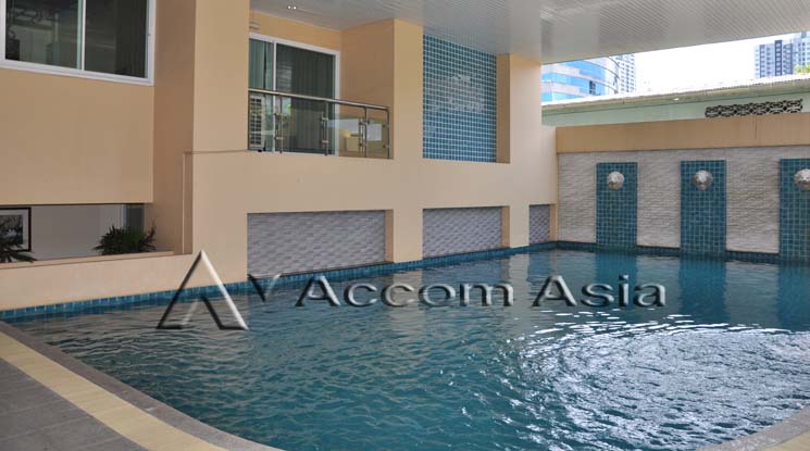  3 br Apartment for rent and sale in Sukhumvit ,Bangkok BTS Ekkamai at Low Rise Residence AA44367