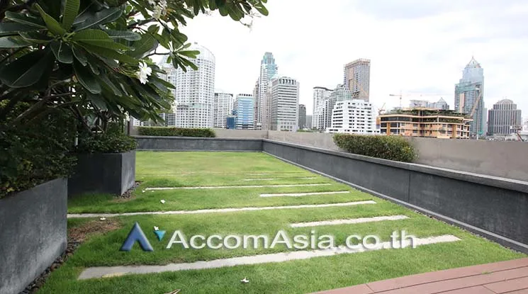  2 br Condominium For Sale in Ploenchit ,Bangkok BTS Ratchadamri at Sarasini Residence AA18980