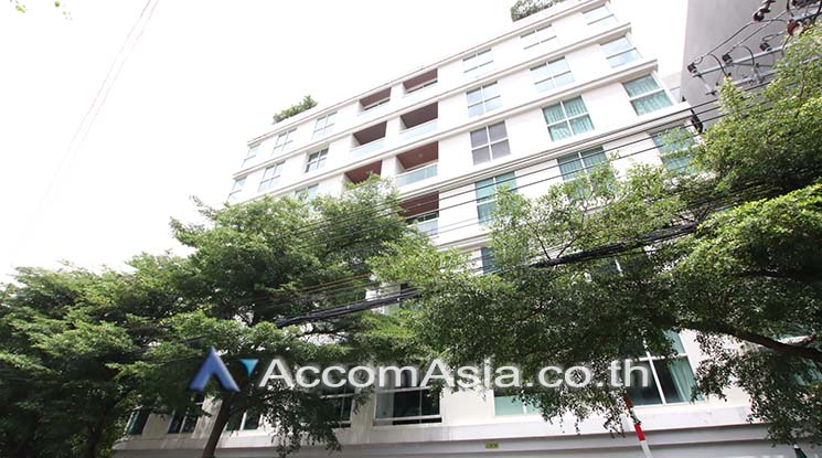  2 br Condominium For Sale in Ploenchit ,Bangkok BTS Ratchadamri at Sarasini Residence AA18982