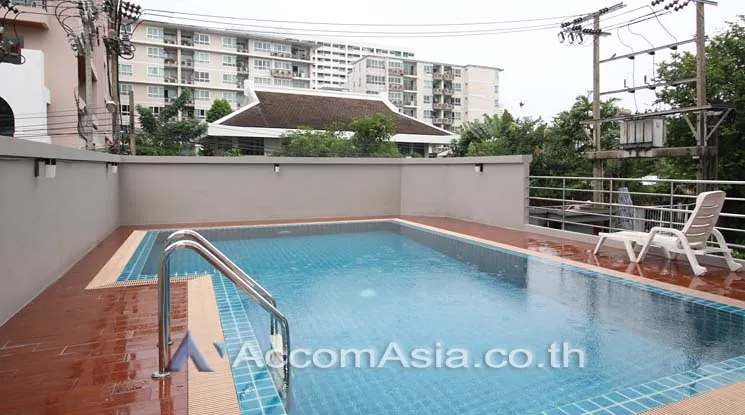  3 br Apartment For Rent in Sukhumvit ,Bangkok BTS Thong Lo at Low Rised Building 1420982