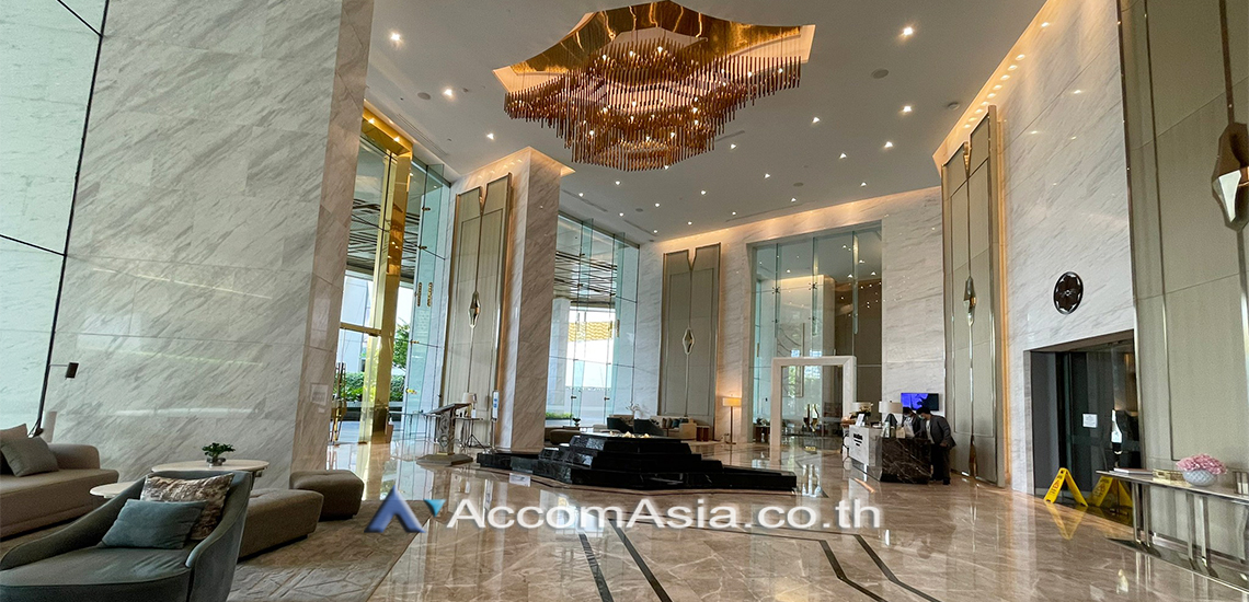 3 br Condominium For Sale in Charoen Nakhon ,Bangkok BTS Krung Thon Buri at Magnolias Waterfront Residences AA28177