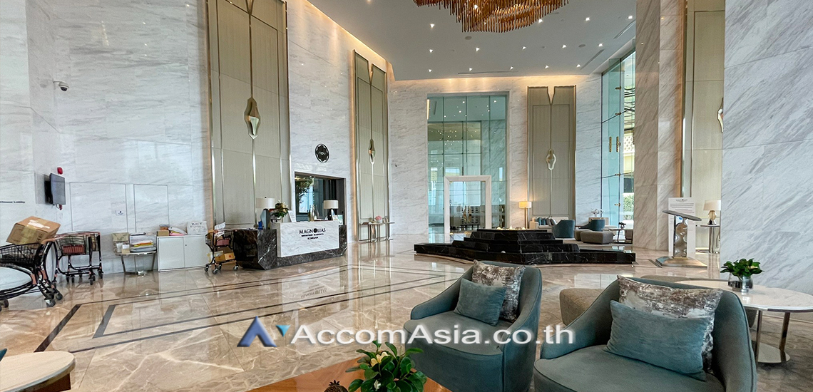  4 br Condominium for rent and sale in Charoen Nakhon ,Bangkok BTS Krung Thon Buri at Magnolias Waterfront Residences AA21100