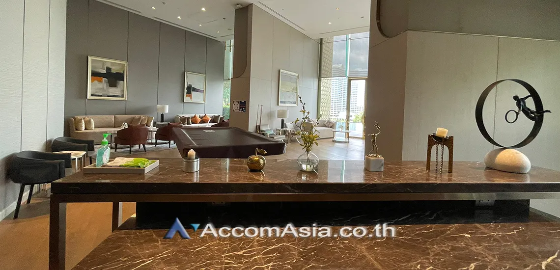  3 br Condominium For Sale in Charoen Nakhon ,Bangkok BTS Krung Thon Buri at Magnolias Waterfront Residences AA28178