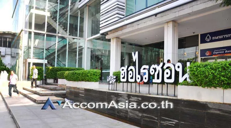  Retail / Showroom For Rent in Sukhumvit ,Bangkok BTS Ekkamai at The Horizon Ekkamai AA26905