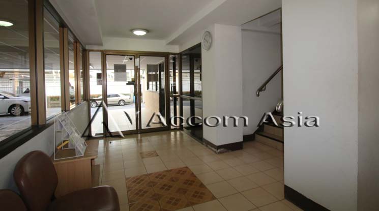 4 Low Rised Building - Apartment - Sukhumvit - Bangkok / Accomasia