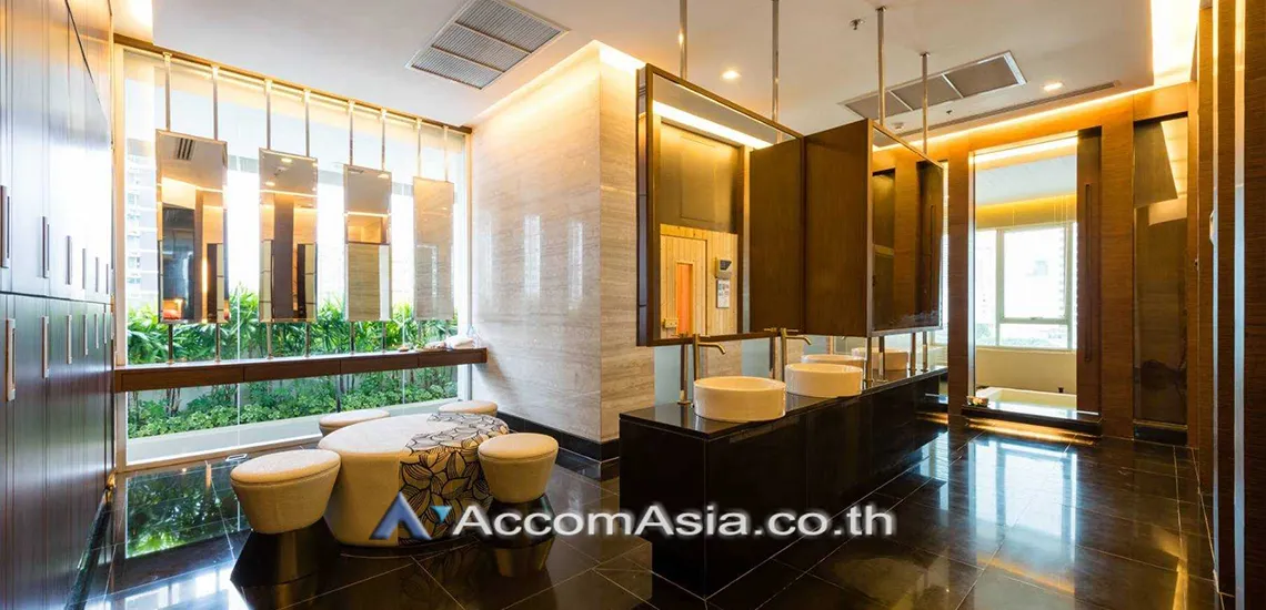  1 br Apartment For Rent in Sukhumvit ,Bangkok BTS Ekkamai at 5 stars serviced apartment AA31758