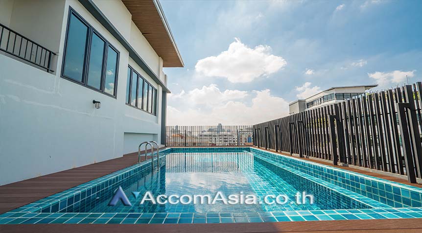 3 br Apartment For Rent in Sukhumvit ,Bangkok BTS Ekkamai at Urban space in Bangkok 13001023